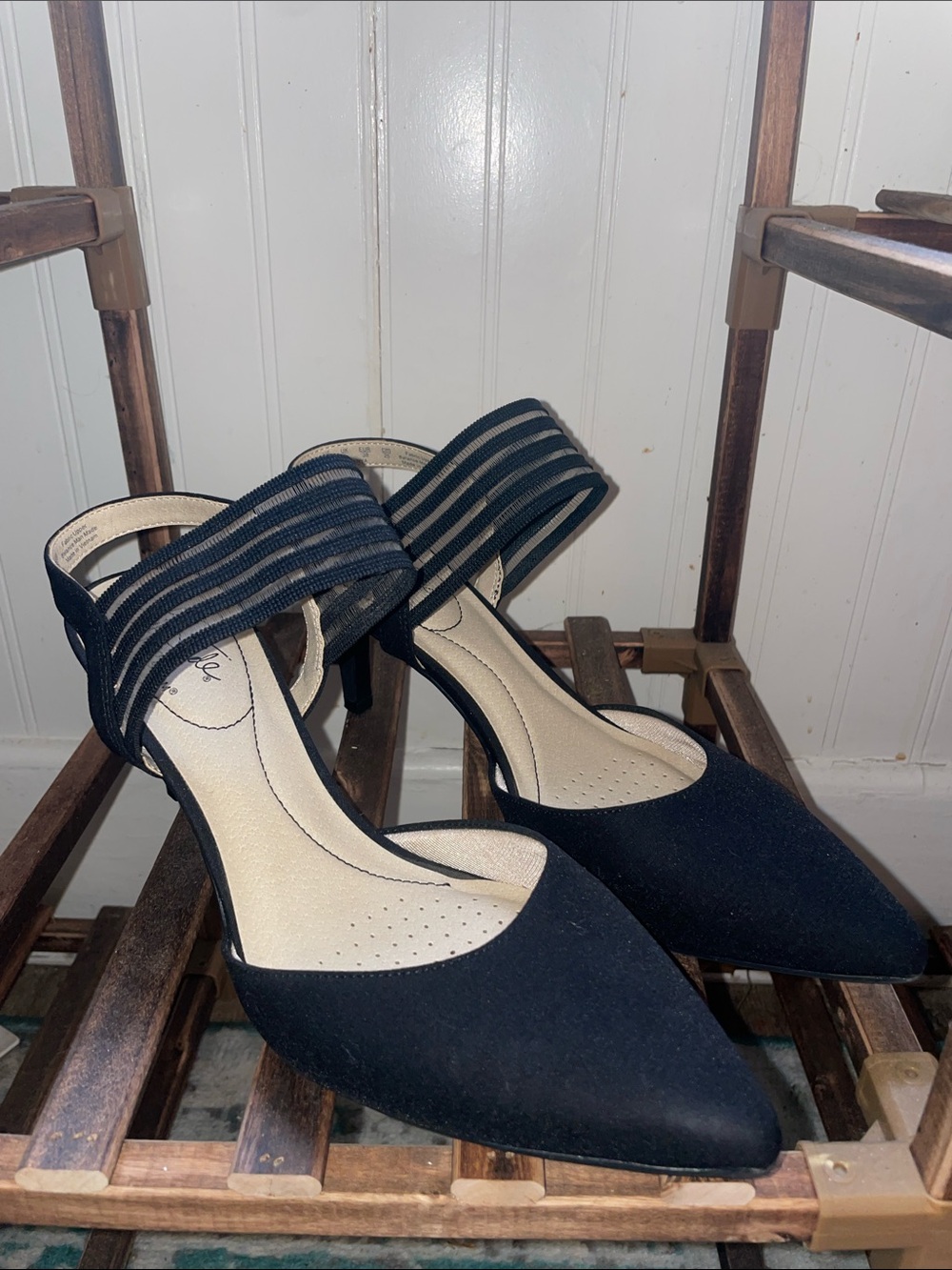 Life Stride Black Pointed Toe Strappy Ankle Heels
